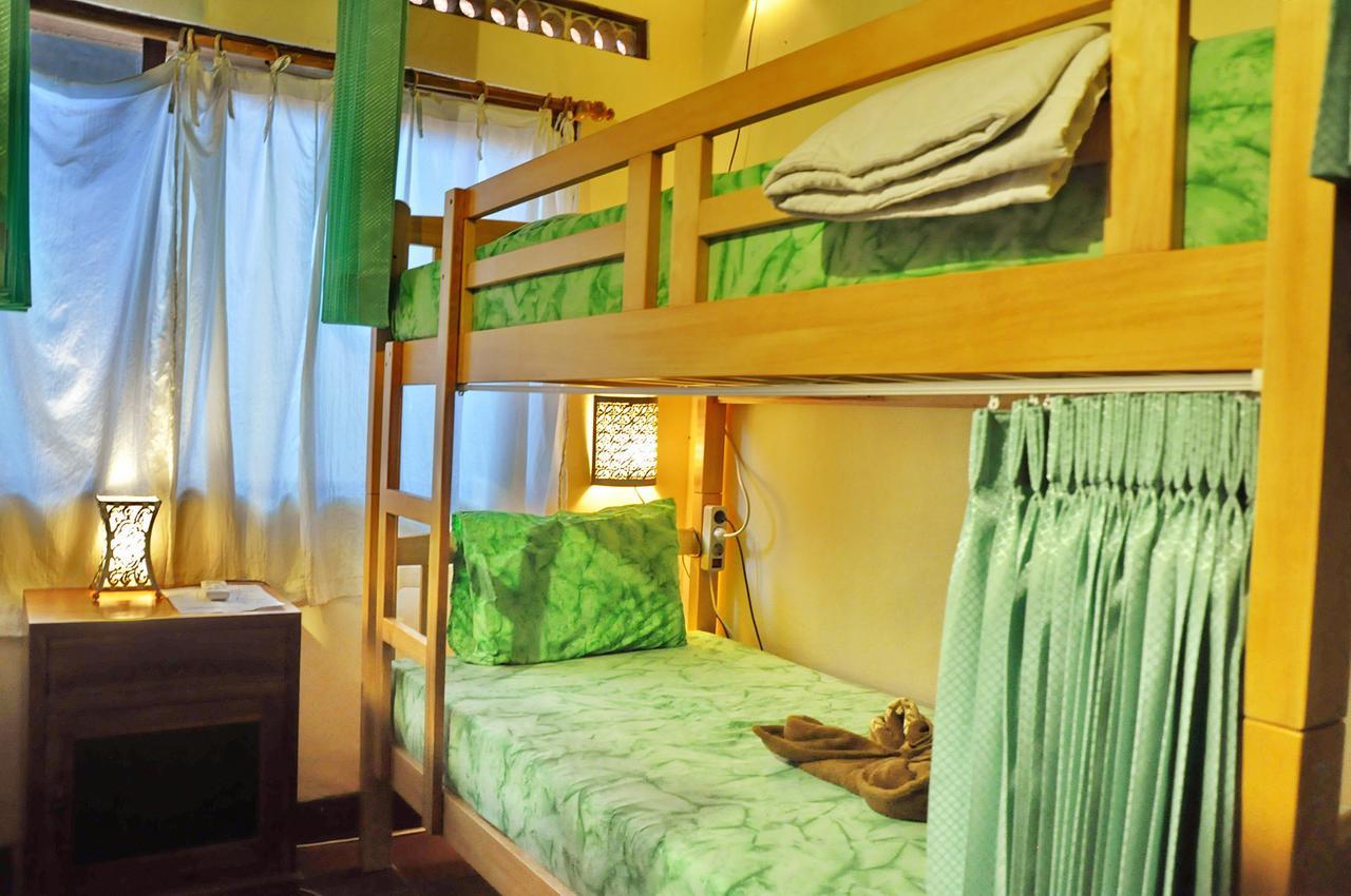 Хостел Soni Backpacker House Убуд Екстер'єр фото